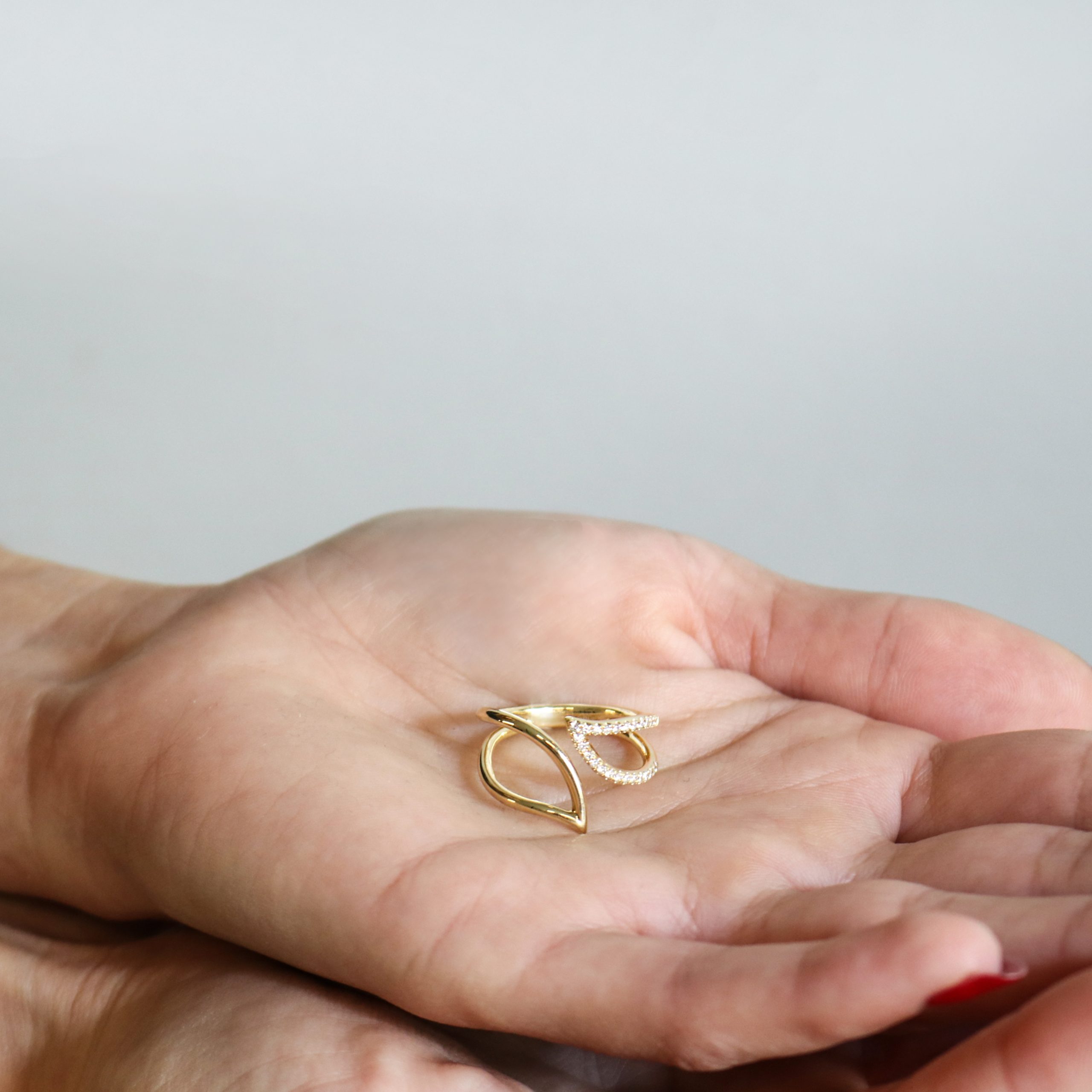 Gold Leaf Ring with Diamonds – 7040 - Image 5