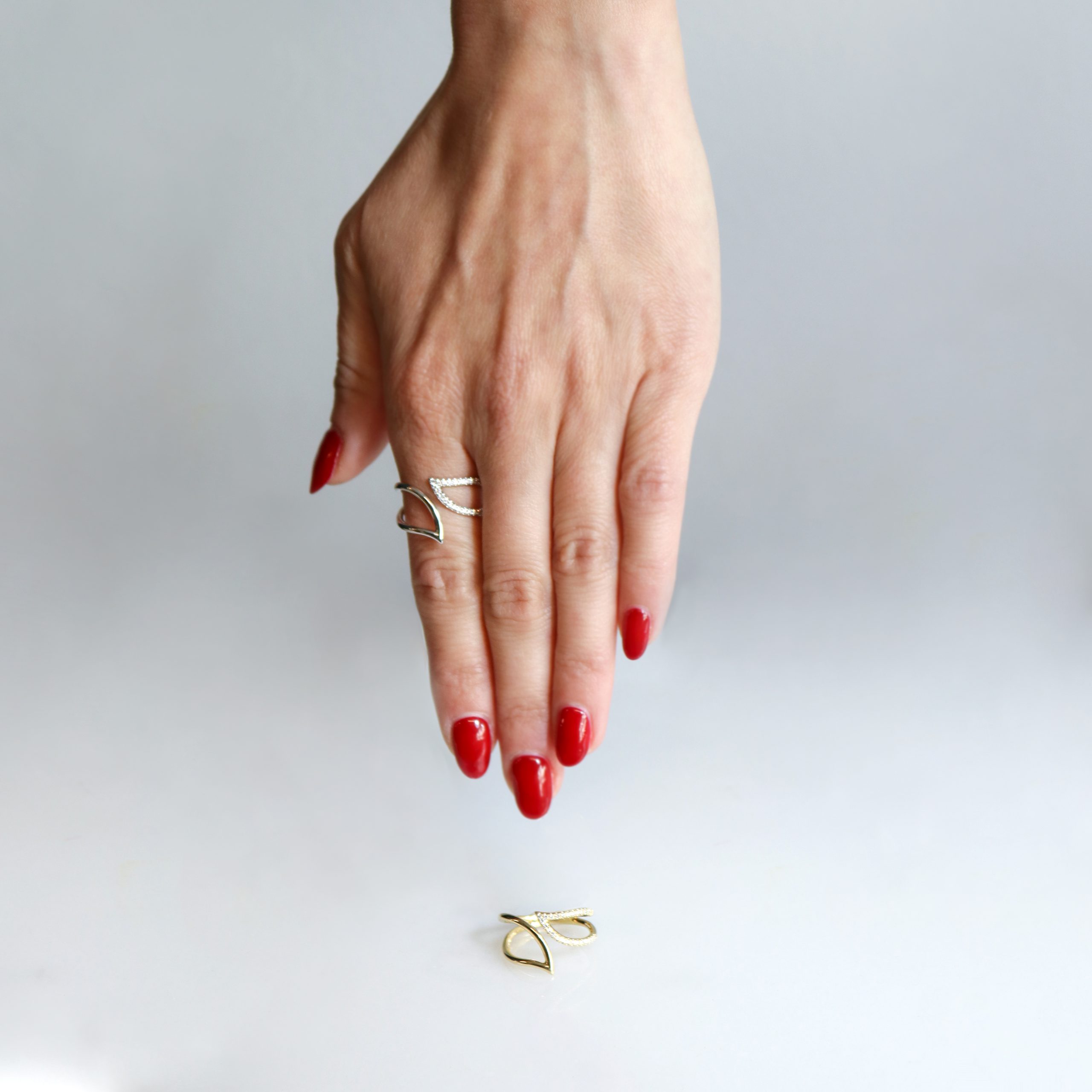 Gold Leaf Ring with Diamonds – 7040 - Image 4